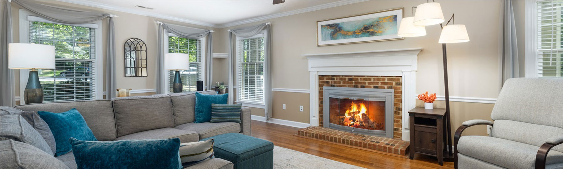 panoramic of a living room